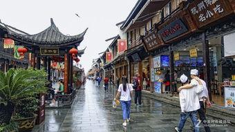 杭州清河坊今日头条,古韵今风交融的繁华街景