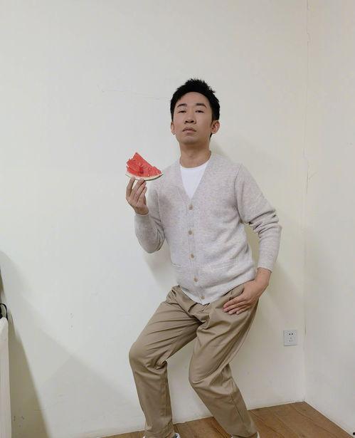 杨迪爆料被踢视频播放下载,揭秘幕后真相