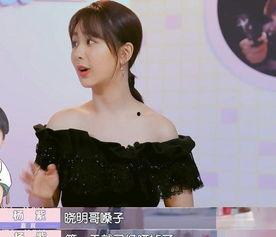 明星说话沙哑老头