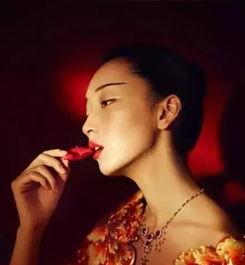 明星变脸大片,瞬间切换，揭秘明星的多面魅力