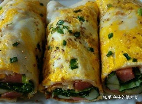 银川网红煎饼果子图片,网红煎饼果子，一口咬下满溢香醇